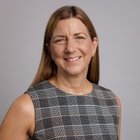 Amy Shelly headshot